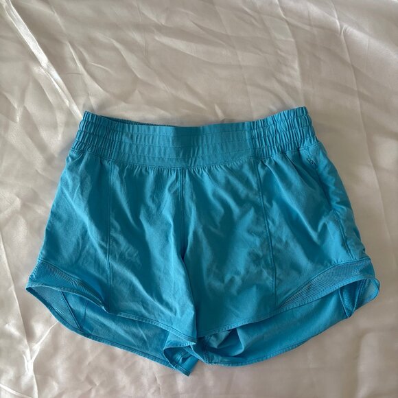 Lululemon Hotty Hot Shorts - Picture 1 of 3